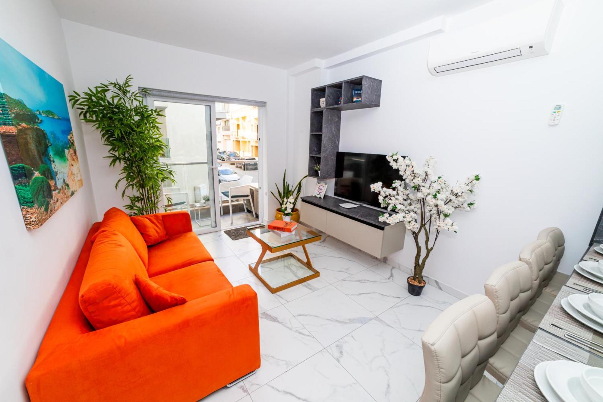 Sea Breeze, Spacious 2-Bedroom Lux Seaside Apartments St. Paul's Bay Luaran gambar